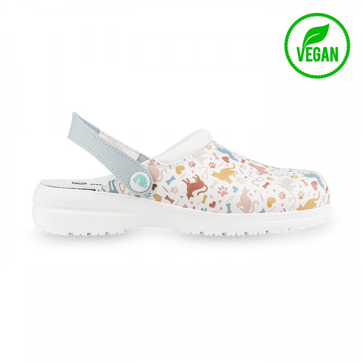 Zuecos veganos para sanitarios en color blanco con estampados animales de colores, antideslizantes y fáciles de limpiar.